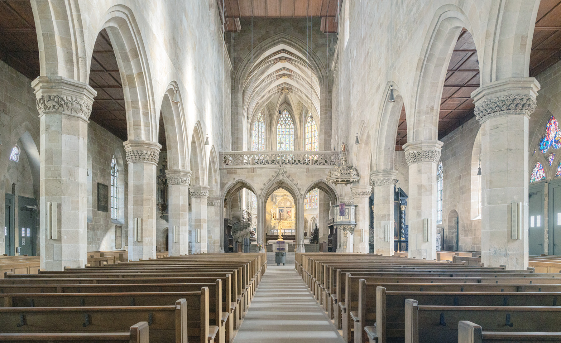 德國 Stuttgart（斯圖加特）鄰近古鎮 Esslingen am Neckar（埃斯林根），Stadtkirche St. Dionys 教堂