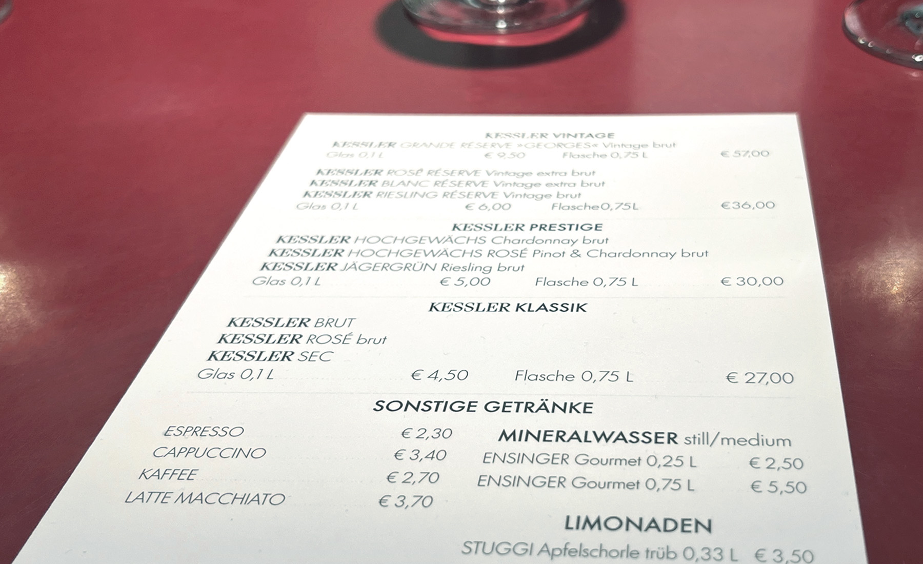 德國 Stuttgart（斯圖加特）鄰近古鎮 Esslingen am Neckar（埃斯林根），Kessler Sekt 德國最老的氣泡酒酒廠
menu